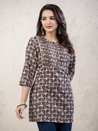 Womens Maroon Flower Printed Short Kurti/Top