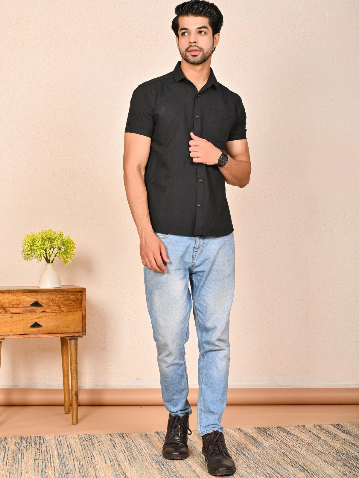 Mens solid Black Half Sleeve Cotton shirt