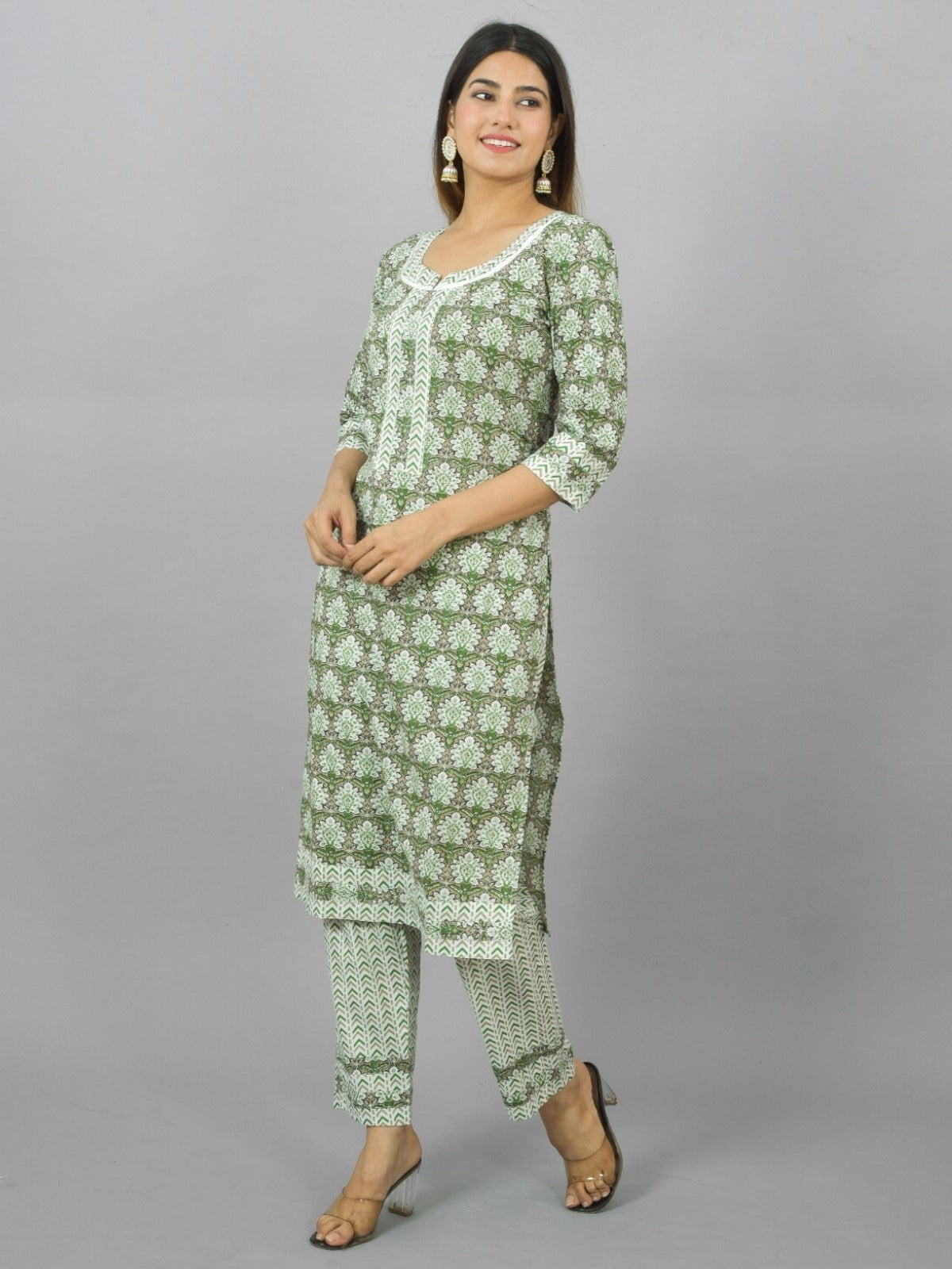 Womens Green Flower Printed Round Neck Kurta and Pant Set