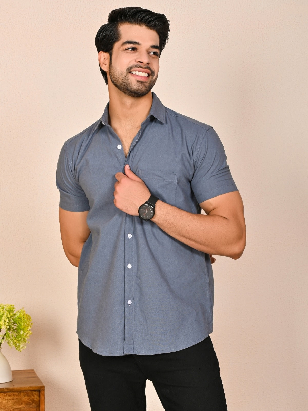 Mens solid Grey Half Sleeve Cotton shirt