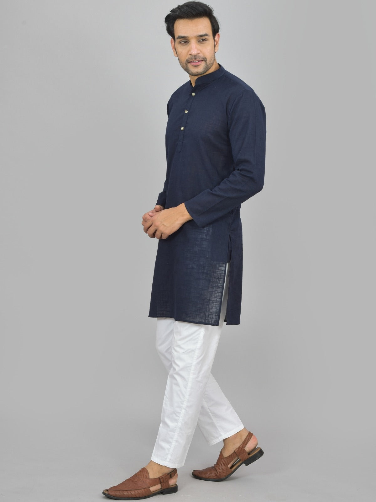 Quaclo Mens Solid Navy Blue Cotton Long Kurta