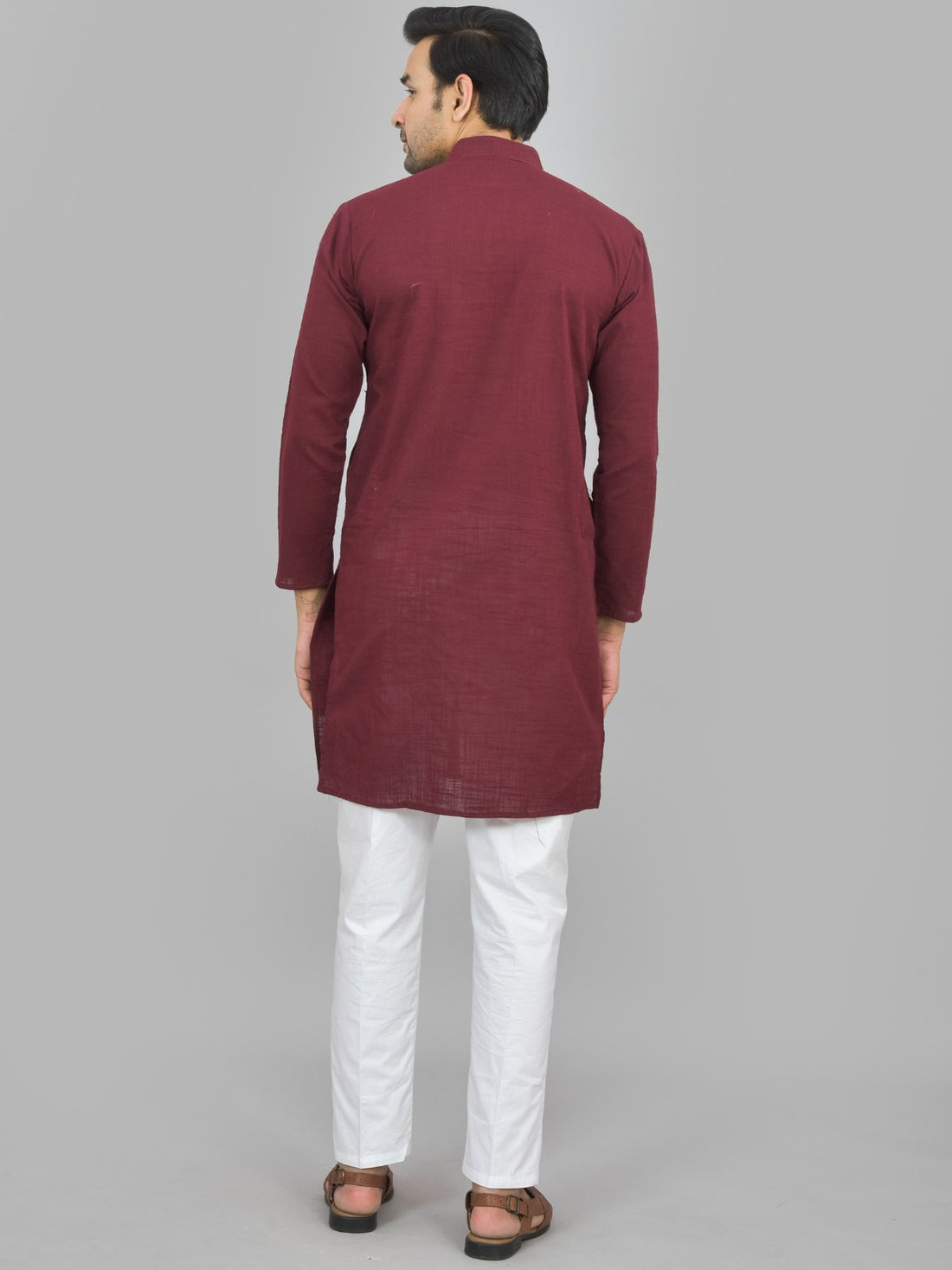 Quaclo Mens Solid Wine Cotton Long Kurta