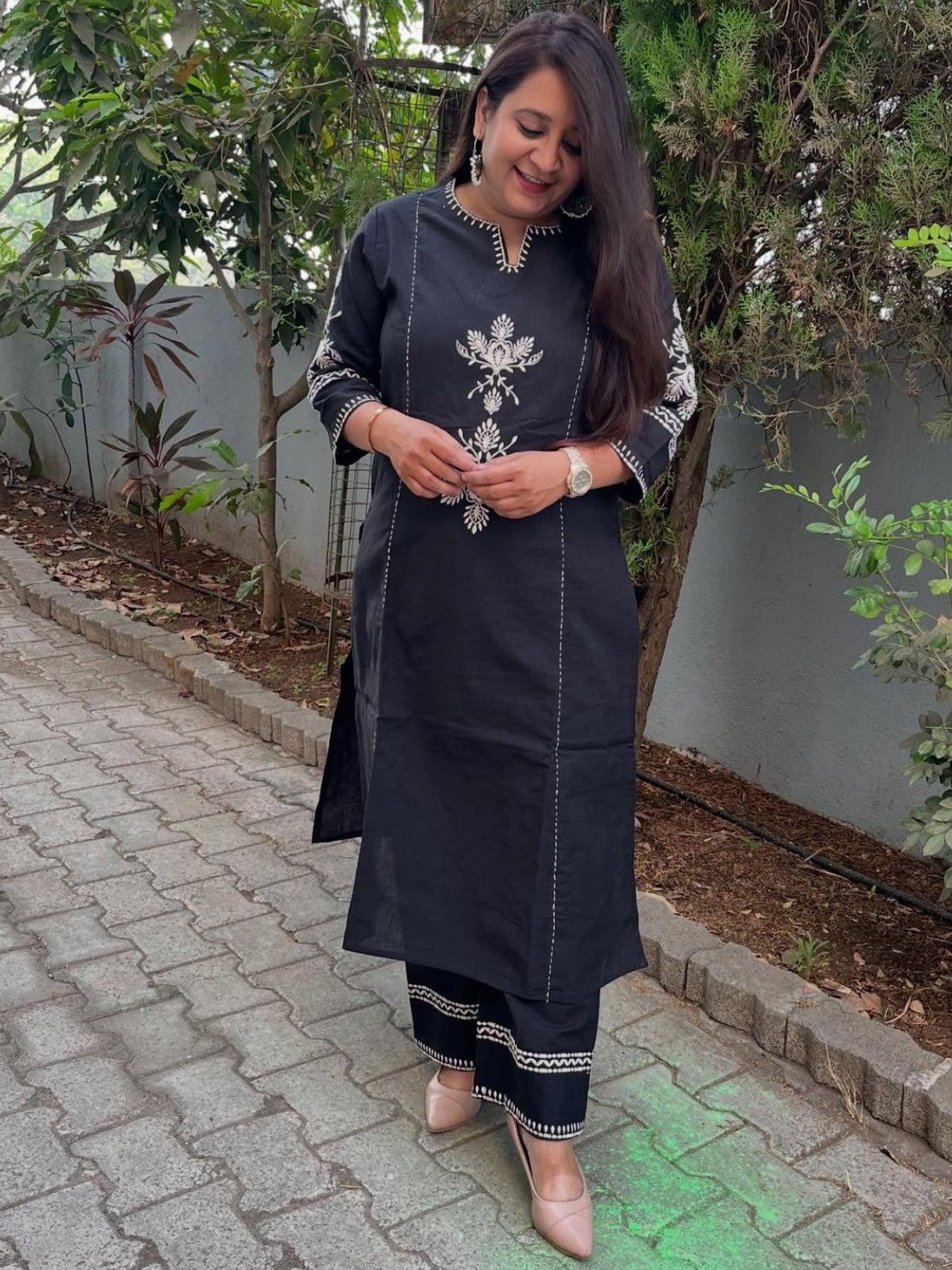 Quaclo Womens Black Embroidery Kurta Plazzo Set