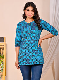 Womens Teal Blue Zig-Zag Printed Short Kurti/Top