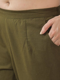 Women Regular Fit Deep Pocket Solid Mehndi Green Half Elastic Cotton Pants