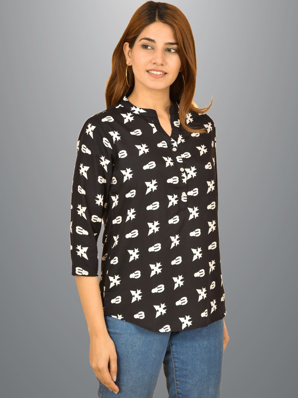 Womens Black Printed Three Fourth Sleeve Crepe Top